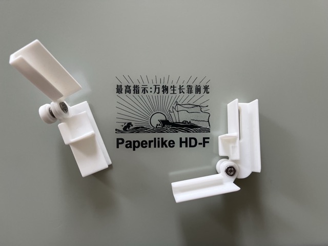 DASUNG monitor with 3D printed stand hinges